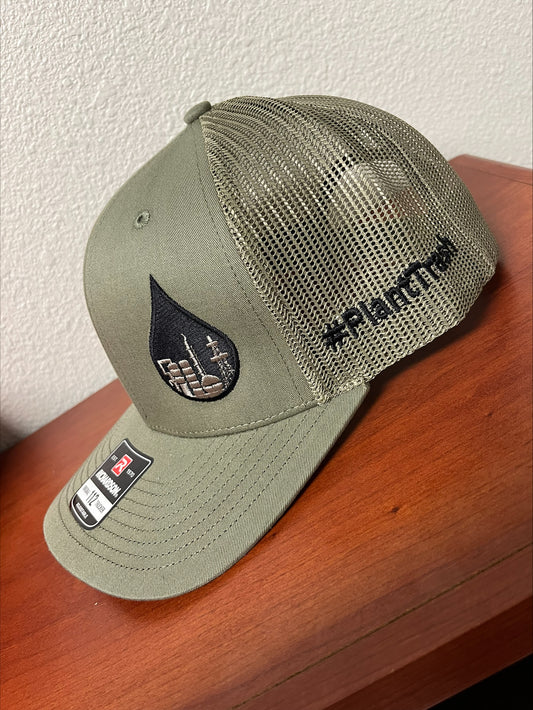 Trucker hat